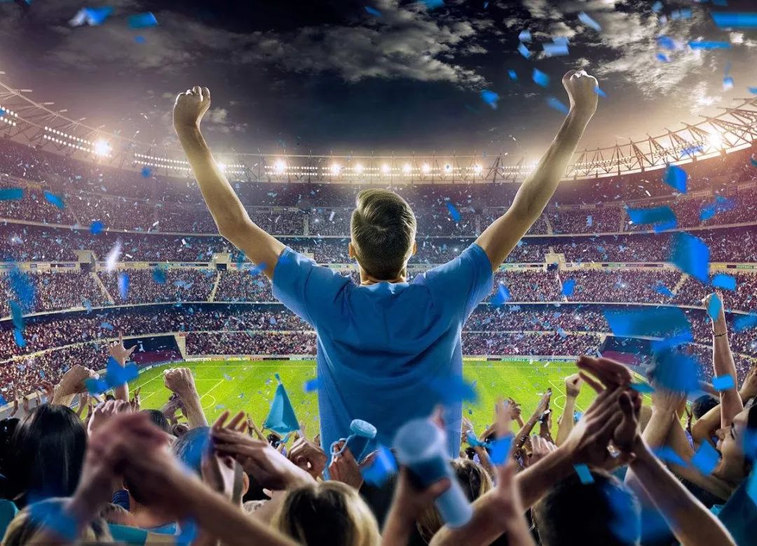 邮报：曼联与92班的关系很微妙，有时候较好有时候很差